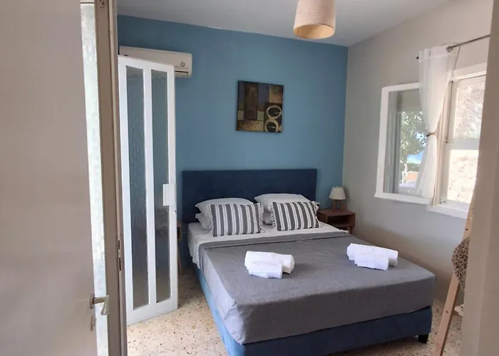 The Hidden Keri Marathiás